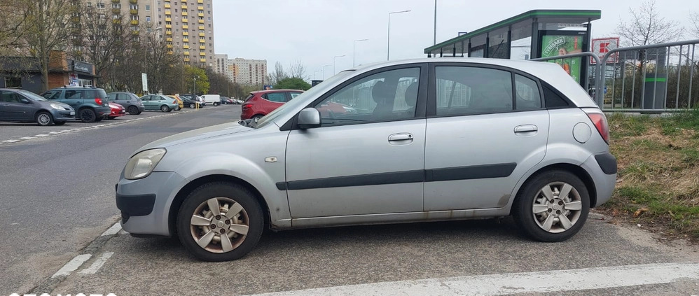 Kia Rio cena 7000 przebieg: 239000, rok produkcji 2006 z Poznań małe 106